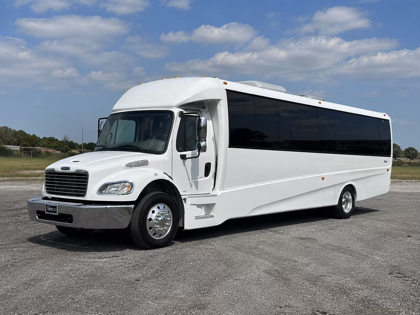 st george 50 passenger party bus